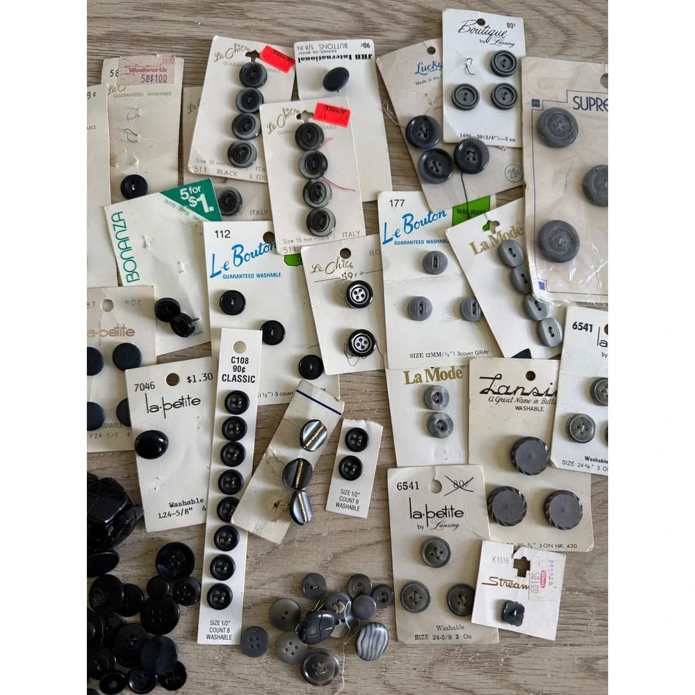 Vintage Button Lot - Black Gray - La Mode, Le Chic, La Petite - Sewing - 100+ Pc